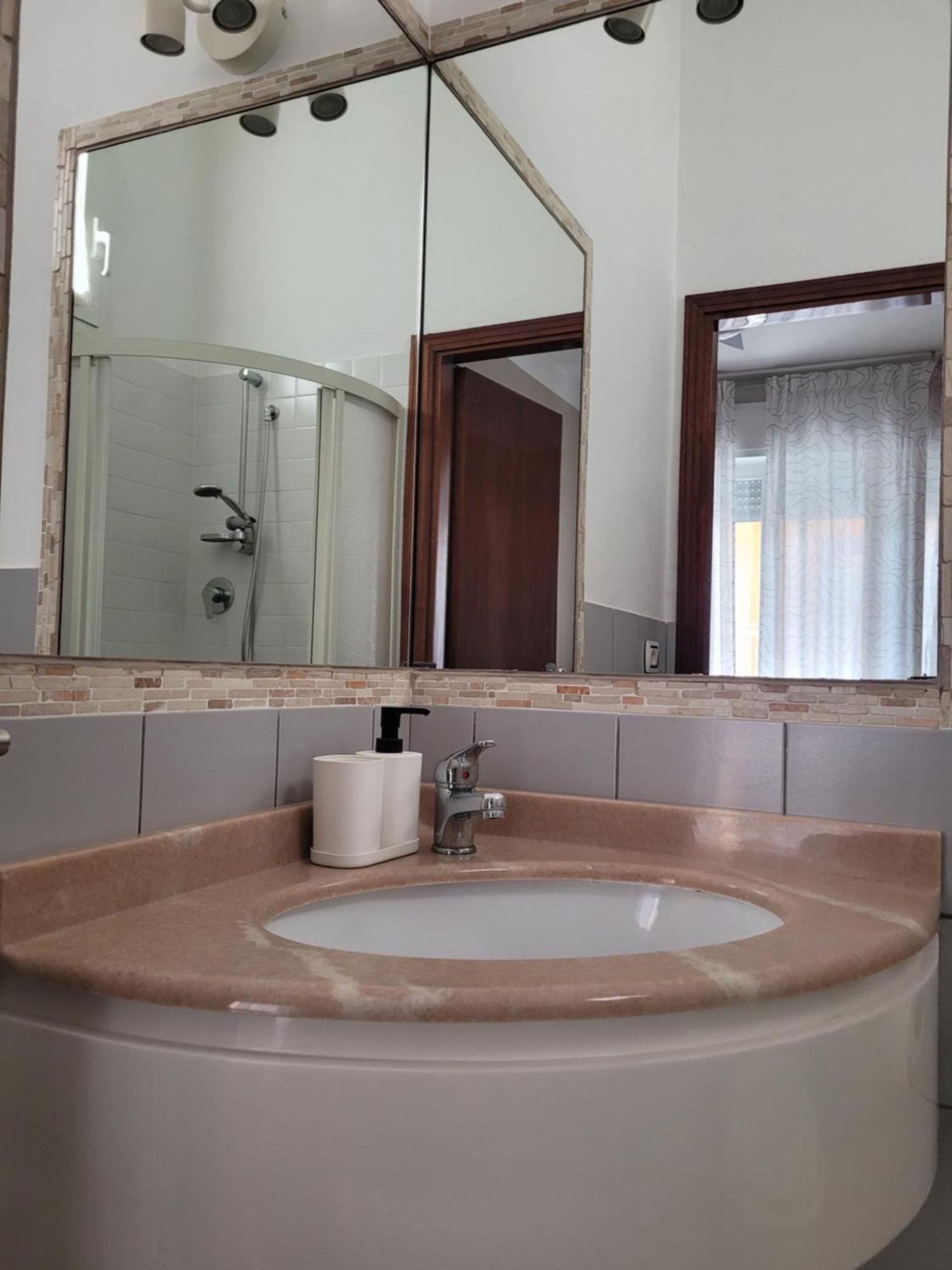 Appartamenti Le 4 Sorelle Rimini Buitenkant foto
